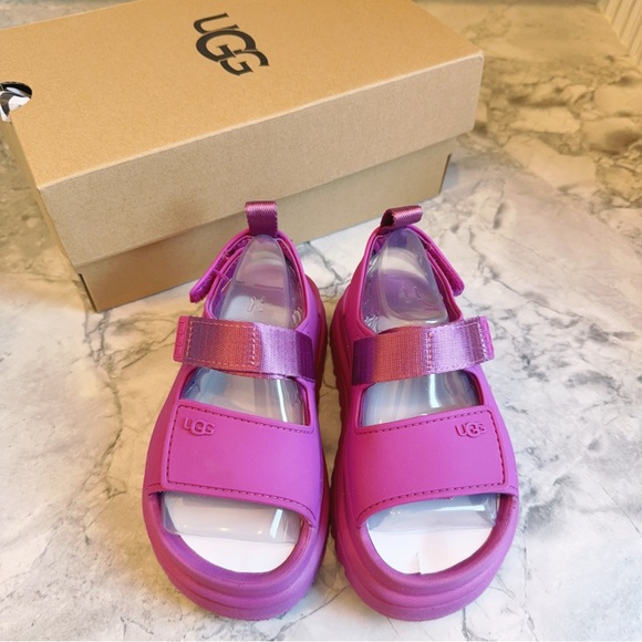 UGG kids goldenglow sandels - Picture 7 of 11